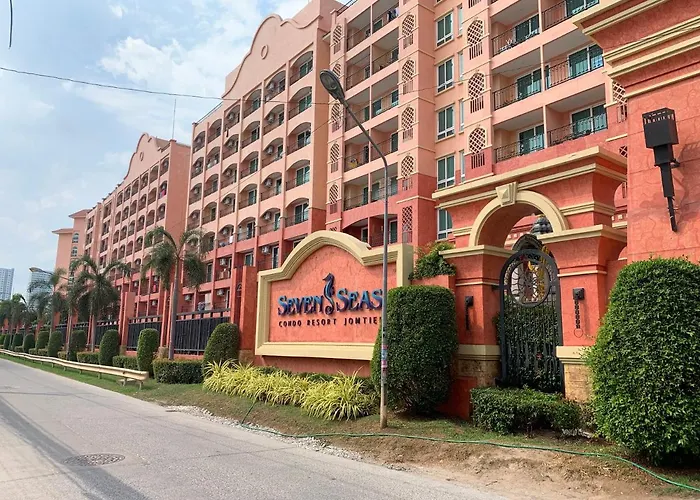 Seven Seas Condo Resort