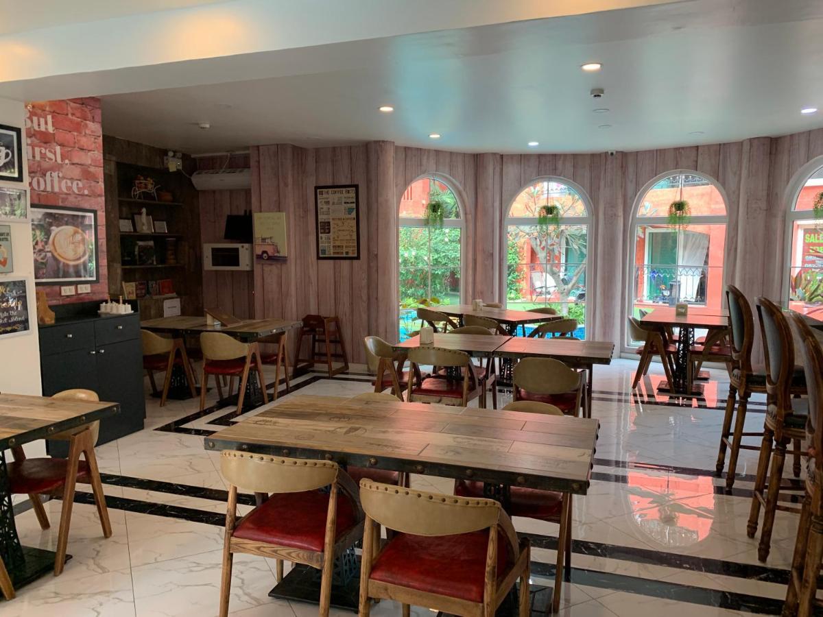 Seven Seas Apartment *