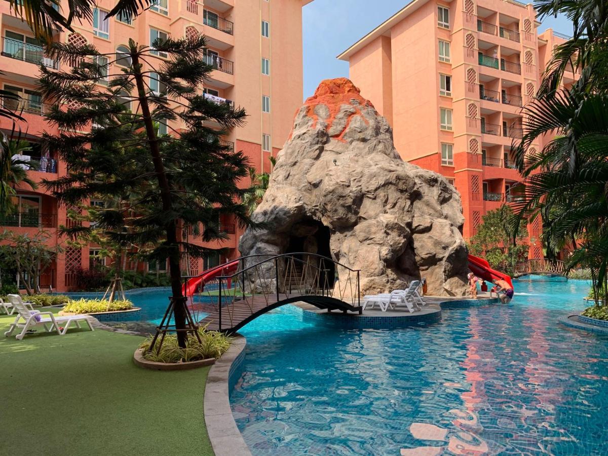 Seven Seas Apartment