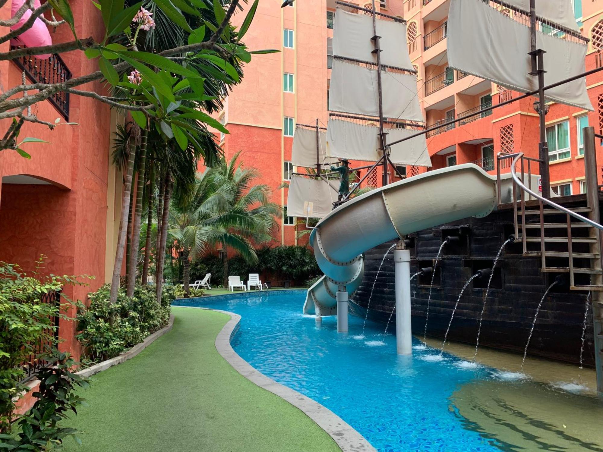 Seven Seas Apartment