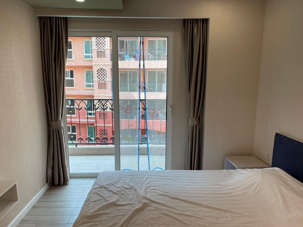Seven Seas Apartment