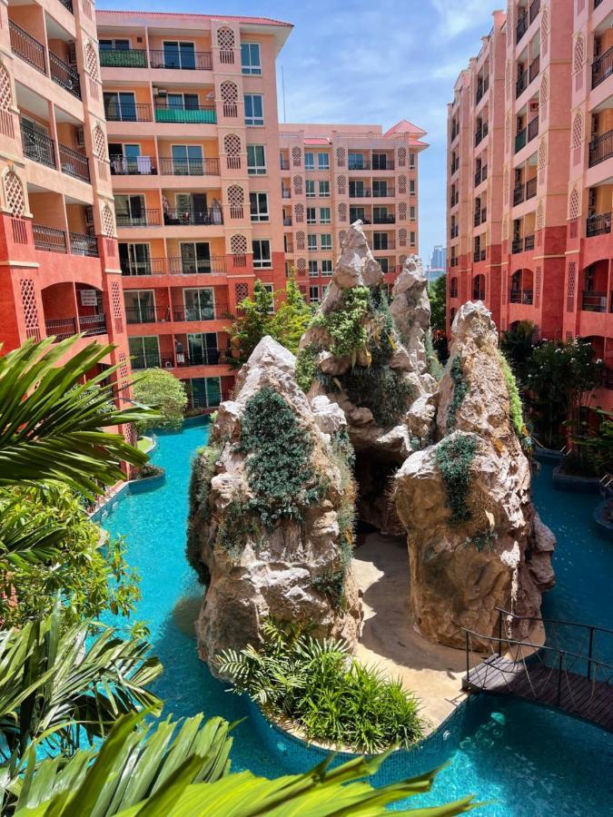 Apartment Seven Seas
